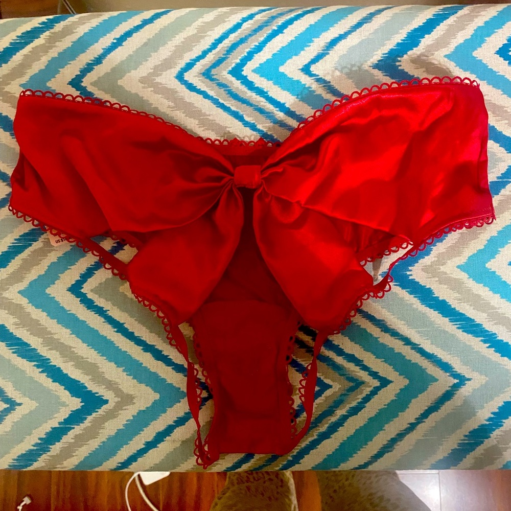 Victoria’s Secret Very Sexy Cheeky Intimates